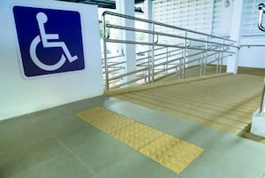 מנגישים את השטח – כיצד מקבלים אישורי נגישות להיתר בנייה ולרשיון עסק? - תמונת אווירה